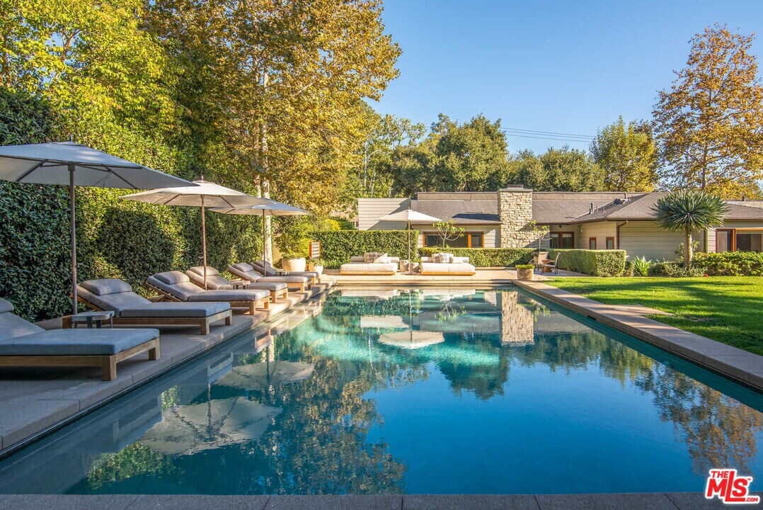 13107 Boca De Canon Ln in Los Angeles, CA - Building Photo
