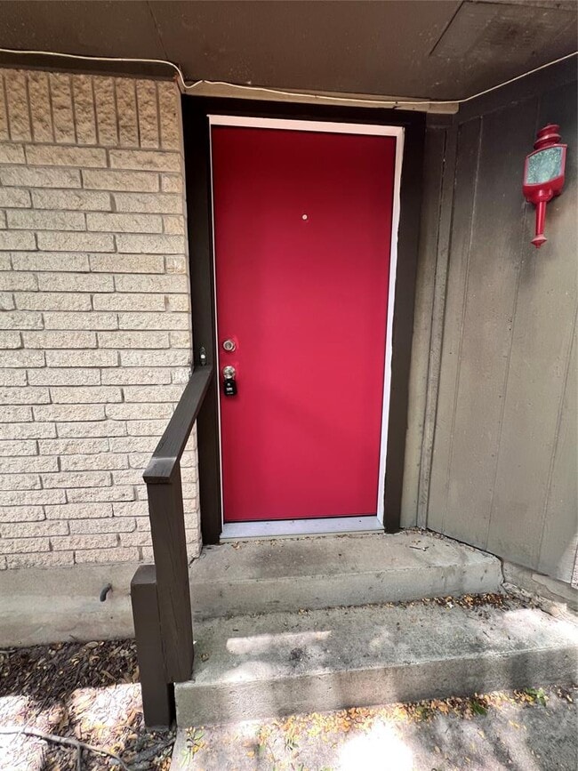 1006 Milford Way in Austin, TX - Building Photo - Building Photo
