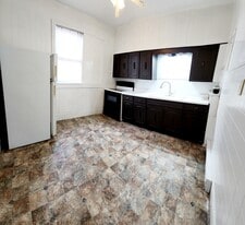 1004 W Main St, Unit SUITE