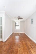 218 Avenue A in New York, NY - Building Photo - Building Photo