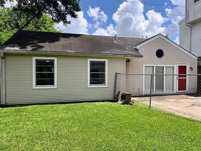 property at 2501.5 Dorrington St