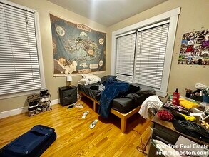 17 Highgate St, Unit 4 in Boston, MA - Building Photo - Building Photo