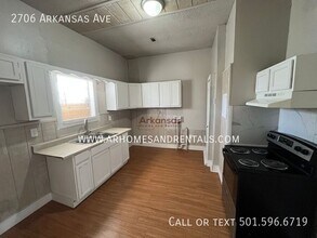 2706 Arkansas Ave in North Little Rock, AR - Building Photo - Building Photo