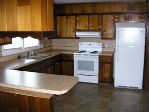 1415 Woodhurst St in Bowling Green, KY - Building Photo - Building Photo