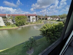 4414 Spanker Ct in Ft. Myers, FL - Foto de edificio - Building Photo