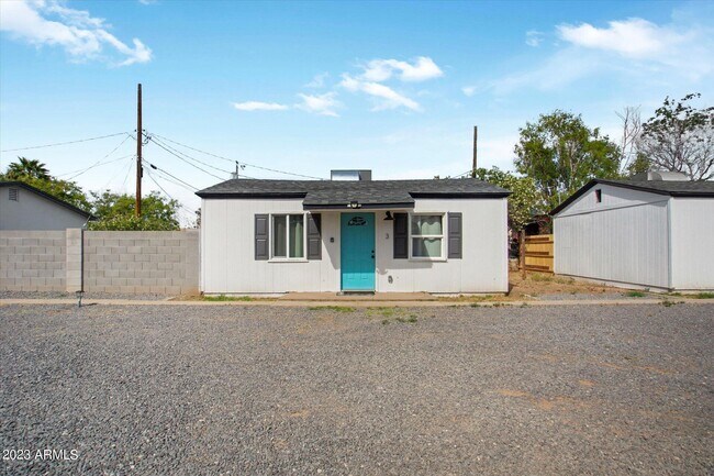 property at 1808 E Yale St