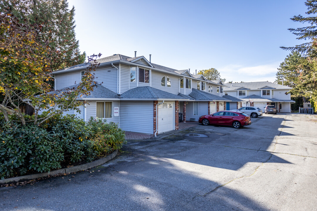 The Gables in Surrey, BC - Building Photo