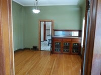 713 E Brady St, Unit LOWER