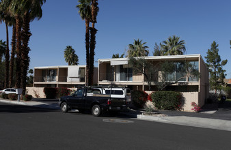 Shadow Hills Apartments in Palm Desert, CA - Building Photo - Building Photo