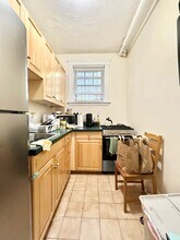 32 Sidlaw Rd, Unit 2 in Boston, MA - Building Photo - Building Photo