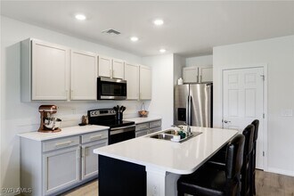 15338 Wildflower Cir in Naples, FL - Building Photo - Building Photo