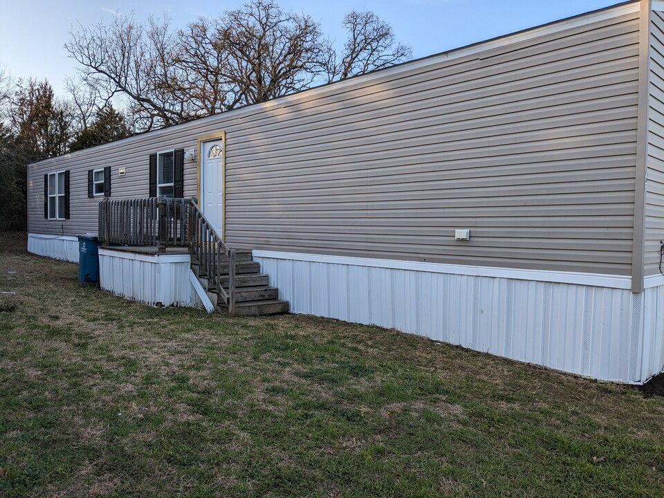 3901 County Road 317 in Cleburne, TX - Building Photo