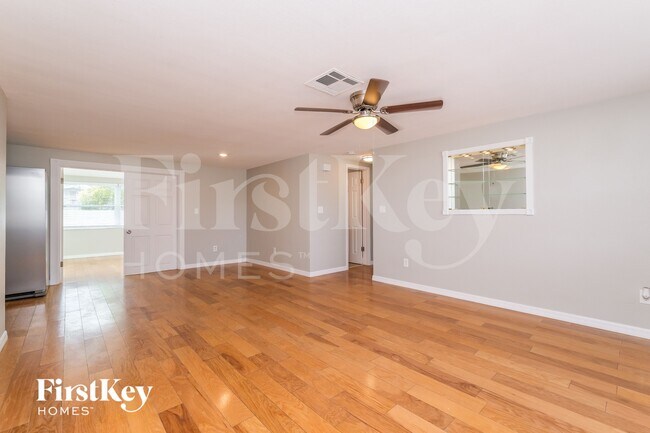 9115 St Regis Ln in Port Richey, FL - Building Photo - Building Photo