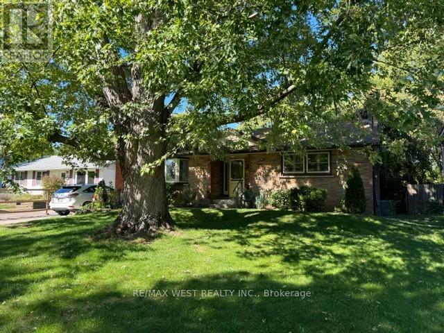 535 Enfield Rd in Burlington, ON - Building Photo