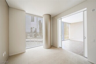 3726 S Las Vegas Blvd in Las Vegas, NV - Building Photo - Building Photo