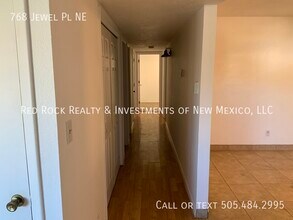 768 Jewel Pl NE in Albuquerque, NM - Building Photo - Building Photo