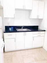 1344 4th St, Unit 1A in Los Angeles, CA - Building Photo - Building Photo