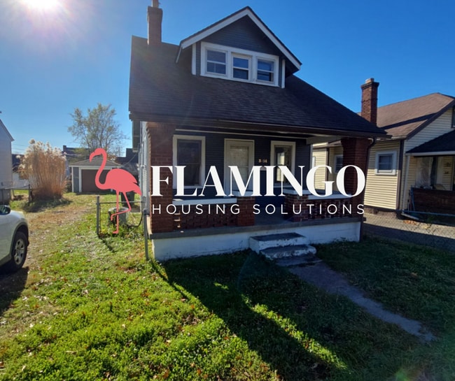 property at 3114 W Hillcrest Ave