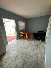 7686 W 18th Ln in Hialeah, FL - Building Photo - Building Photo