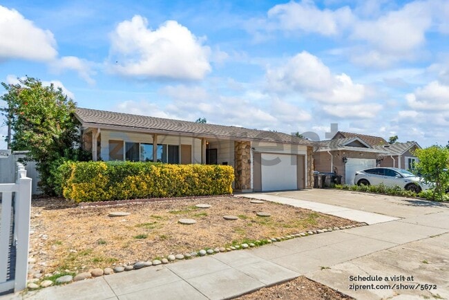 2644 Poplarwood Way in San Jose, CA - Building Photo - Building Photo