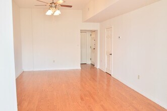 55 Ashley Ave in Charleston, SC - Building Photo - Building Photo