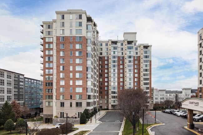 Wilton House in Fairfax, VA - Building Photo - Building Photo