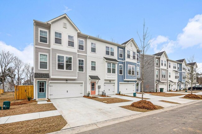 2003 Quiet Ibis in Hanahan, SC - Building Photo - Building Photo