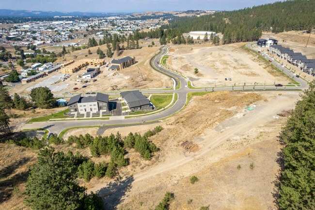 4415 E Longfellow Ave