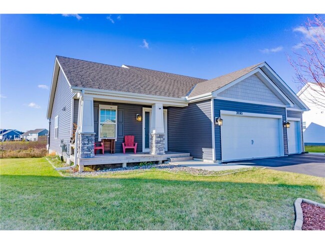 20585 Geyser Ct in Lakeville, MN - Building Photo - Building Photo