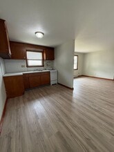 195 Overlook Ave in New Britain, CT - Building Photo - Building Photo
