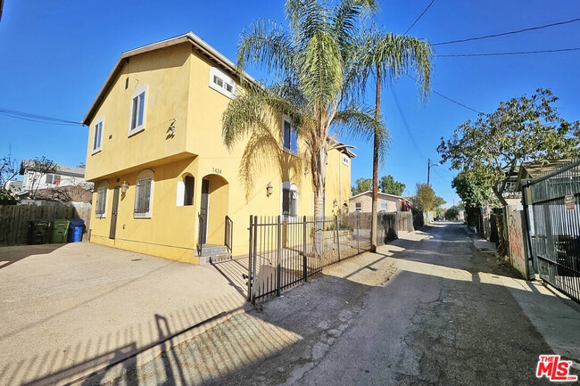 property at 1434 Ricardo St