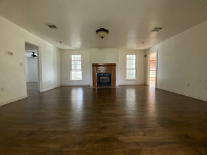 953 Co Rd 3351 in Kempner, TX - Building Photo - Building Photo