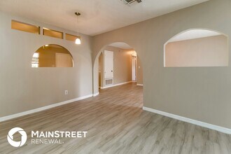 2409 Oak Hollow Dr in Kissimmee, FL - Building Photo - Building Photo