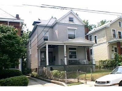 3215 W 8th St in Cincinnati, OH - Building Photo
