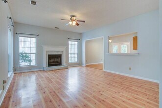 1559 Harborsun Dr in Charleston, SC - Foto de edificio - Building Photo