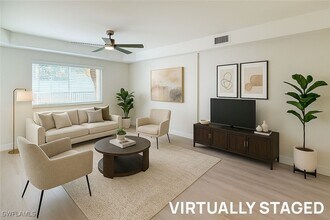 1100 Pine Ridge Rd in Naples, FL - Building Photo - Building Photo