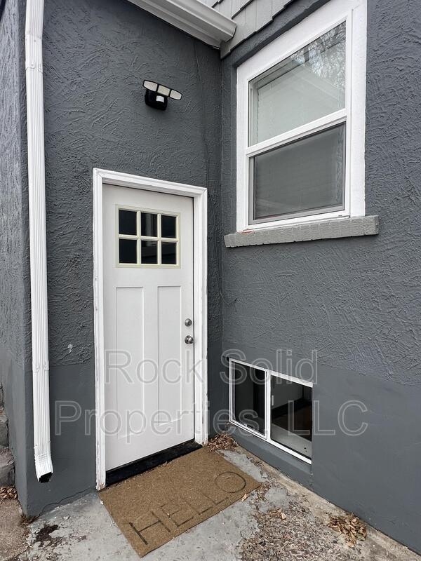 2104 E 12th St in Cheyenne, WY - Building Photo - Building Photo