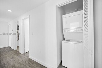 25874 SW 139th Ct in Naranja, FL - Building Photo - Building Photo