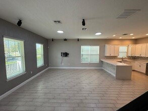 9313 Mira Valle Ln in Winter Garden, FL - Building Photo - Building Photo