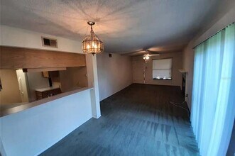 14739 Norwood Oaks Dr in Tampa, FL - Building Photo - Building Photo