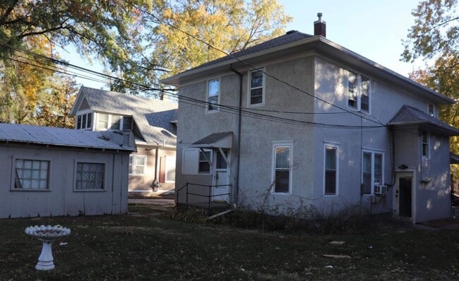 1535 N 32nd St in Lincoln, NE - Foto de edificio - Building Photo