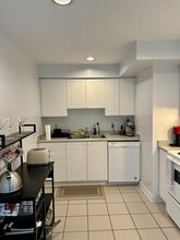 245 Chancellors Way in Guelph, ON - Building Photo - Building Photo