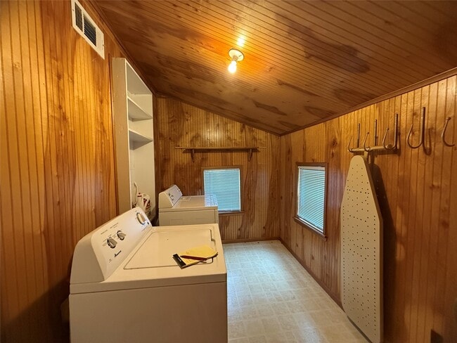 property at 1203 County Rd 254