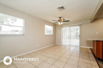 7323 Barragan Rd in Ft. Myers, FL - Building Photo - Building Photo