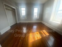 435 E Walnut Ln photo'