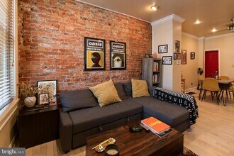 1720 Moore St in Philadelphia, PA - Building Photo - Building Photo