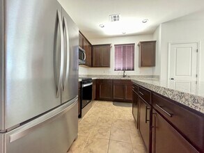 4724 Cactus Sun Ln in N Las Vegas, NV - Building Photo - Building Photo