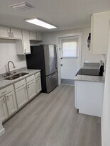 9406 Goldenrod Rd in Thonotosassa, FL - Building Photo