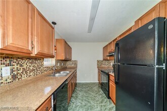 2643 S San Mateo Dr in North Port, FL - Building Photo - Building Photo