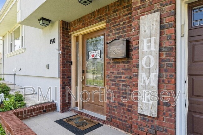 150 Pleasant Ave in Bergenfield, NJ - Building Photo - Building Photo